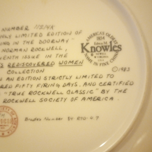 Norman Rockwell Rediscovered Women Seventh Issue Plate “Standing in the Doorway” - Picture 10 of 16